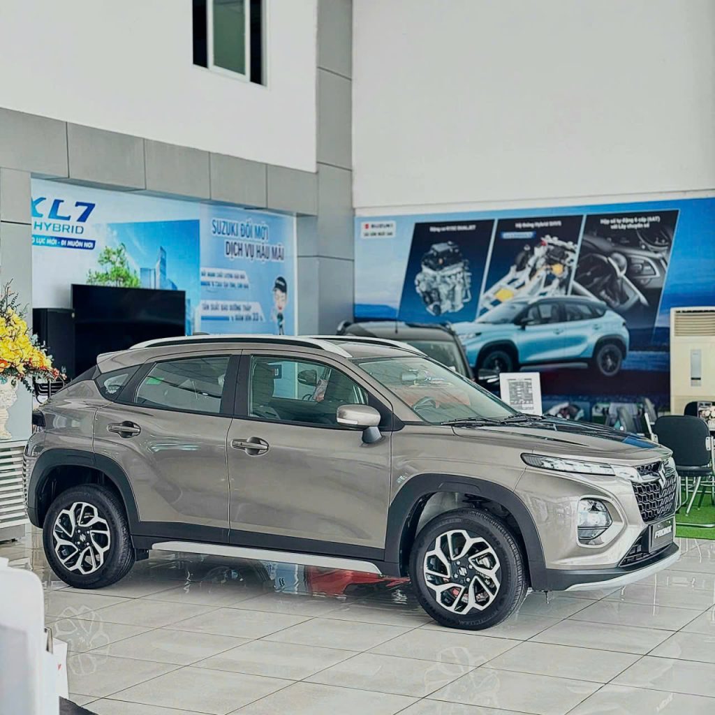 Đánh giá tổng quan Suzuki Fronx GL — Phiên bản tiêu chuẩn, giá 520 triệu.